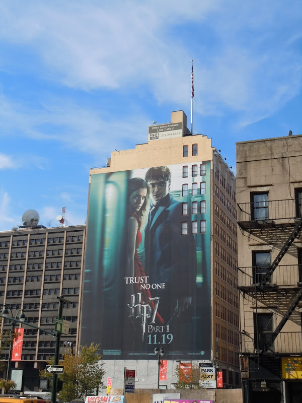 Harry Potter 7 Trust No One billboard NYC