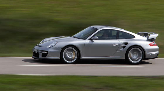 [997-Porsche-911-GT2-22[1].jpg]