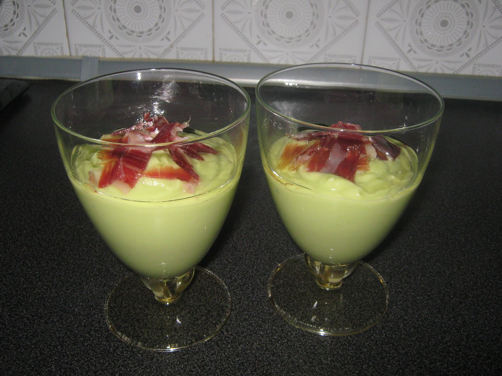 Pa amb tomàquet Gazpacho de aguacate