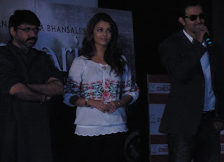 Sanjay, Aishwarya and Hrithik at first promo launch of Guzaarish Sanjay, Aishwarya and Hrithik at first promo launch of Guzaarish