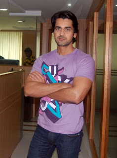 Crook Actor Arjan Bajwa Crook Actor Arjan Bajwa
