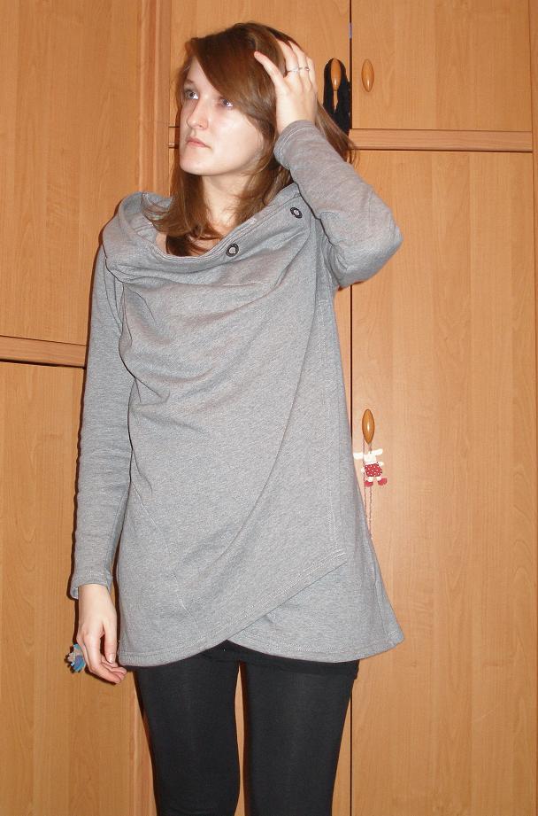 [bluza.JPG]