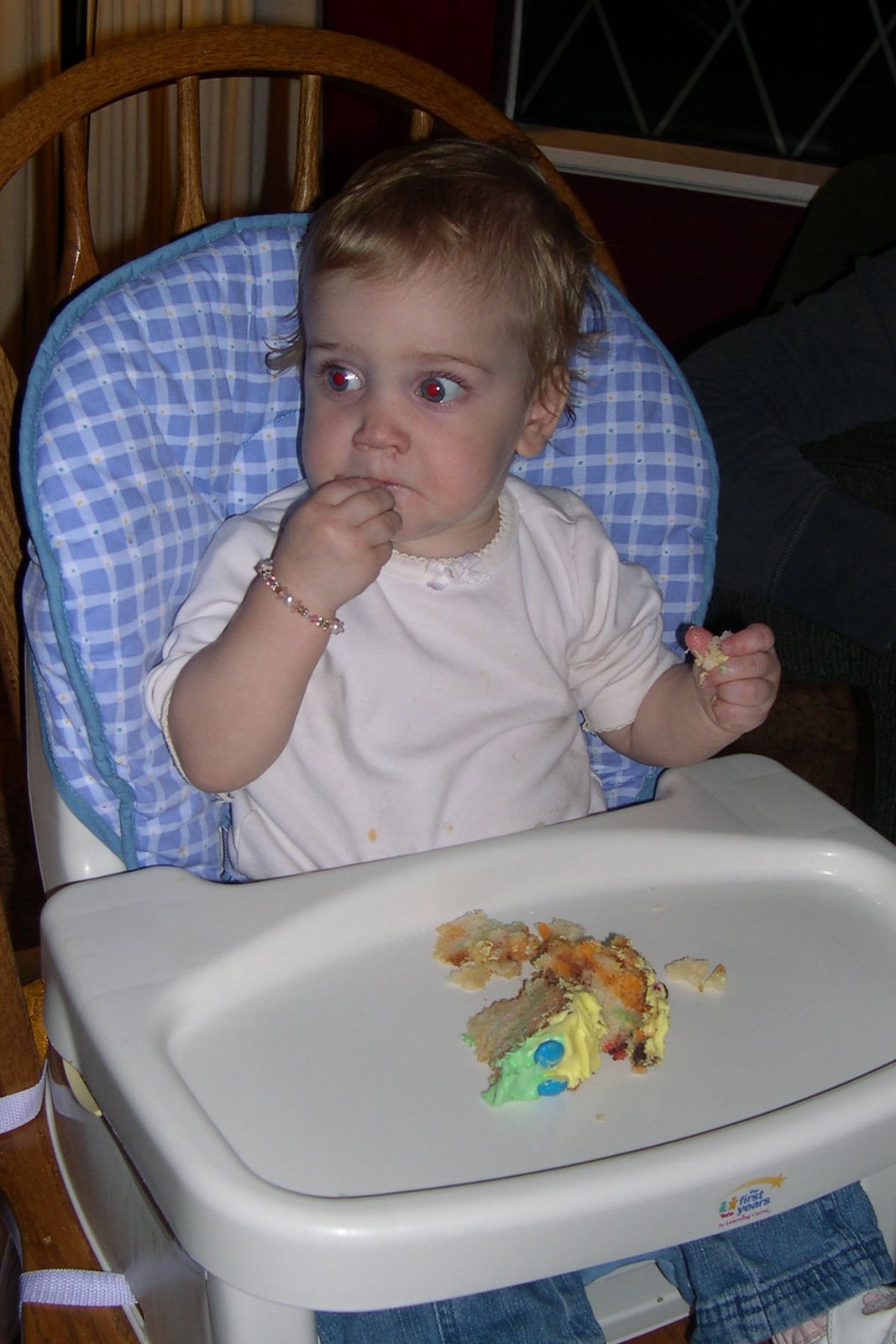 [Is+this+how+you+eat+it.jpg]