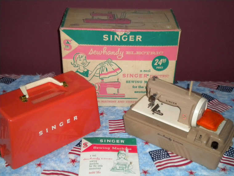 1961 Singer Sewhandy Model 50D