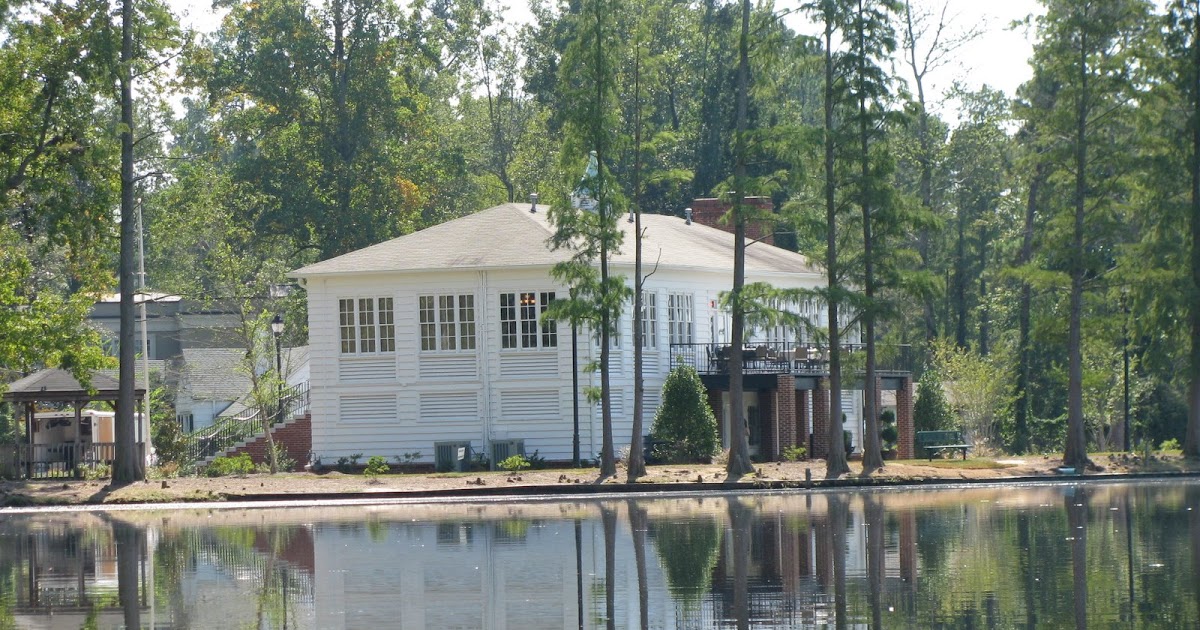 ON THE WATER IN SOUTH CAROLINA Kayaking Prestwood Lake, Hartsville, SC