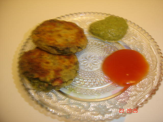 Spinach Tikki http://4.bp.blogspot.com/_GShpXmQJLI4/TU1bjCebMoI/AAAAAAAAAMc/egdbVw4fkg4/s1600/DSC00148.jpg