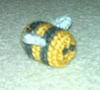 Free crochet bee amigurumi pattern