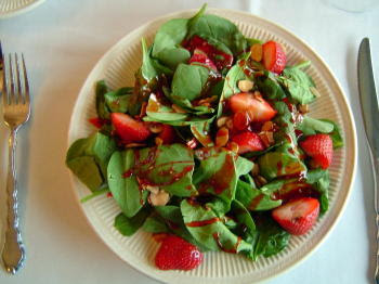 Easy Strawberry Spinach Salad