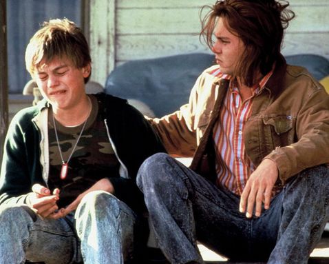 http://4.bp.blogspot.com/_GWL3LyNaQGw/TG69f2SA91I/AAAAAAAANJk/SbGVkvxMm0s/s1600/dicaprio+gilbert.jpg