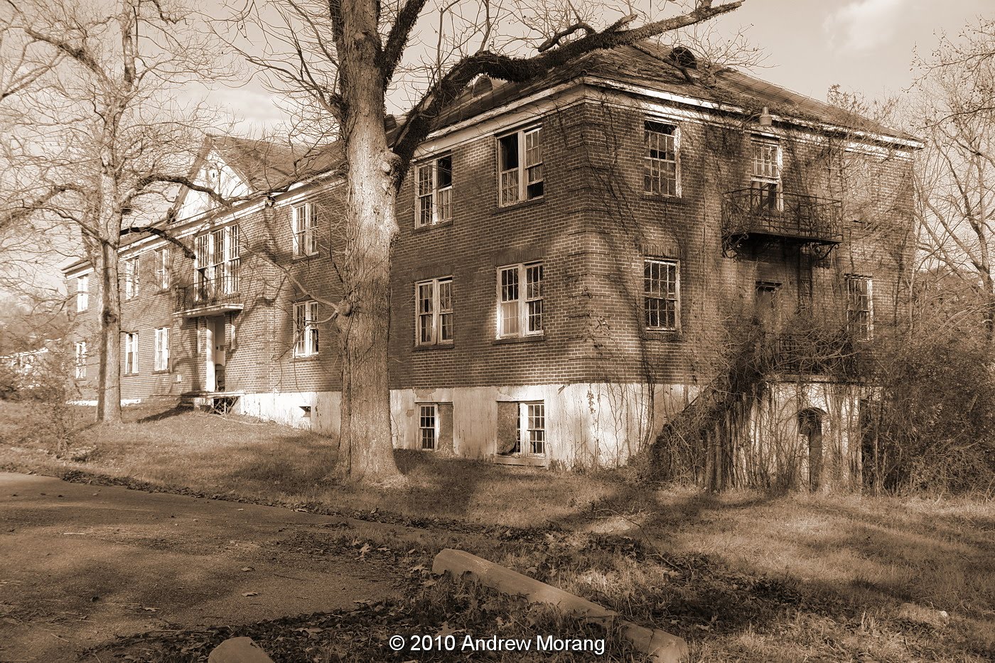 Urban Decay The Bonner Campbell Institute, Edwards, Mississippi