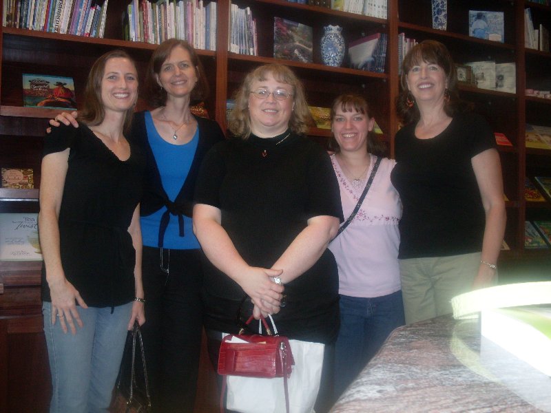 [Harvest+House+024_800x600.jpg]