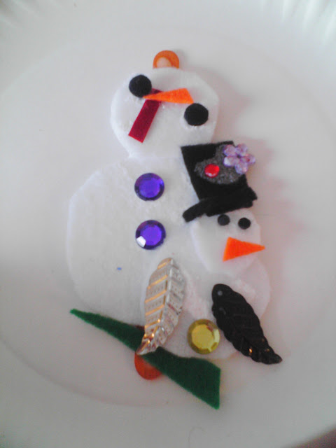 Easy Felt Snowman Kids Crafts: Lapel Pins Magnet Craft