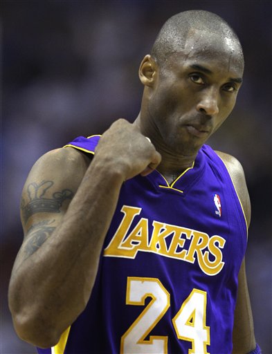 [Kobe+pumping+fist.jpg]