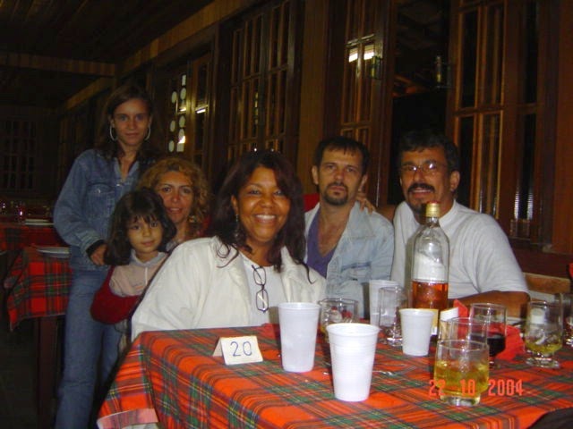 Confam10  fam  lia Ten  rio compareceu 
