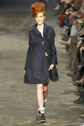 [Marithe-e-Francois-Girbaud-Podium-spring-fashion-2010-005_runway.jpg]