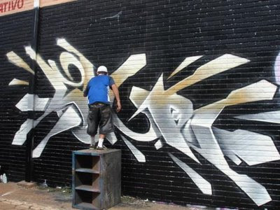 graffiti wallpaper creator