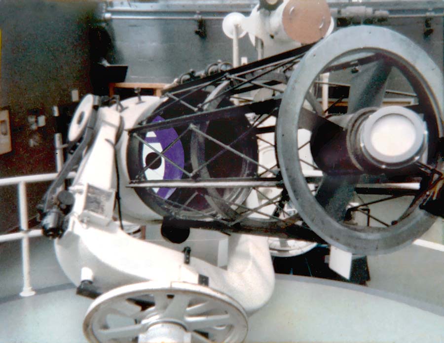 The Newtonian Reflector Telescope Astromic's Backyard