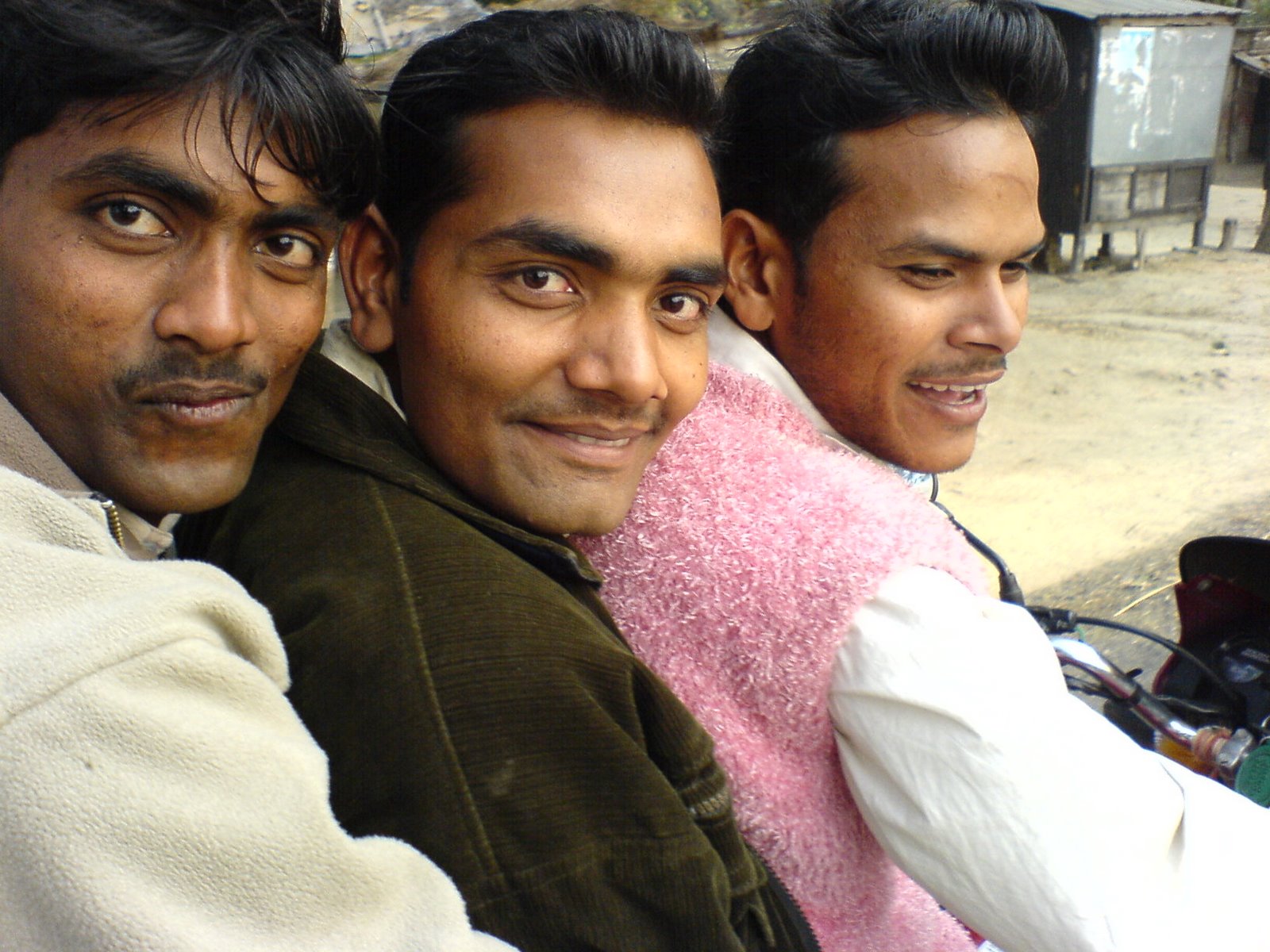 [DSC03140.JPG]