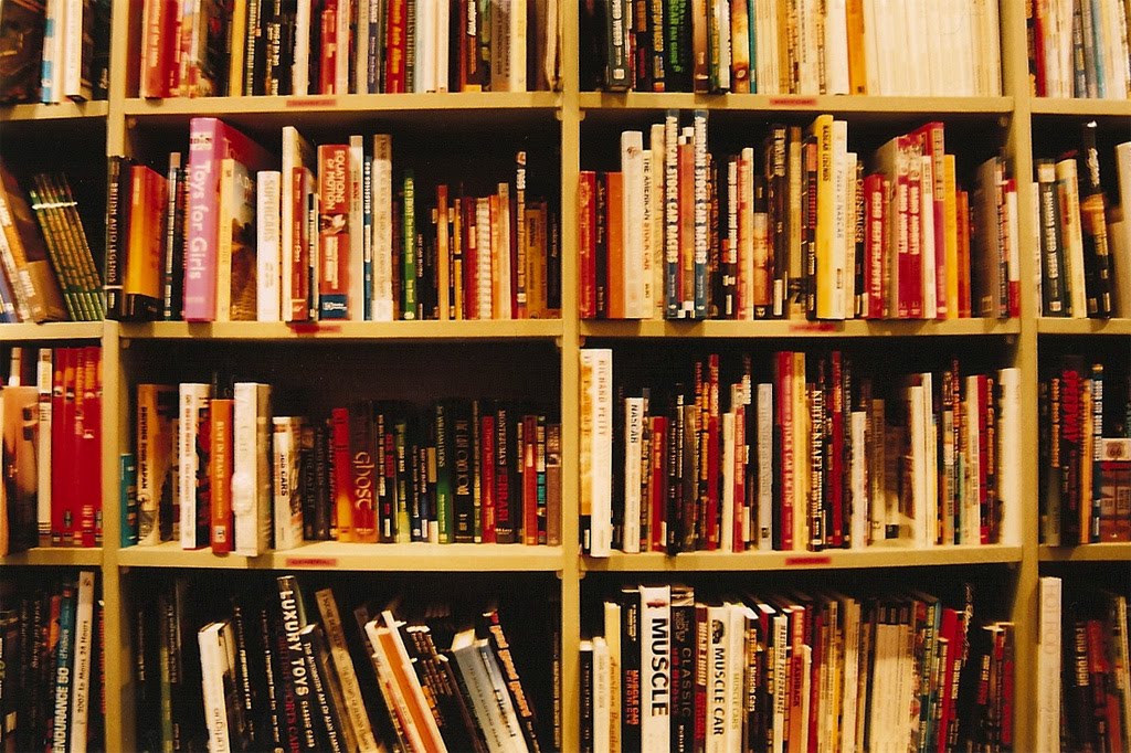 [Books_are_love_by_chloefairy.jpg]