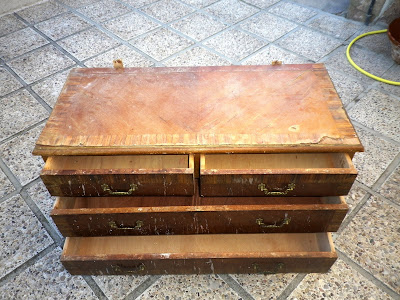 Restauración, Cómodas restauradas,