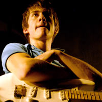 [00002913_arctic-monkeys_sh_fo.jpg]