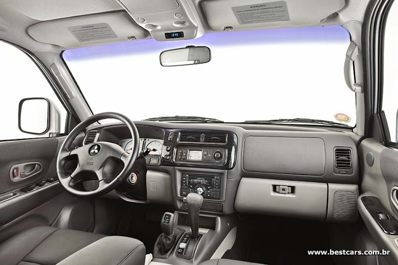 Mitsubishi Pajero Sport 2010 Interior View Mitsubishi Pajero Sport 2010 Interior View