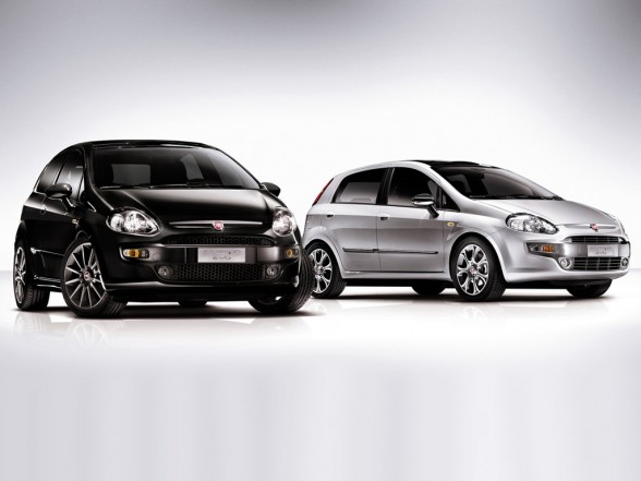 2010+Fiat+Punto+Evo+-+Front+Side+Duo+View.jpg