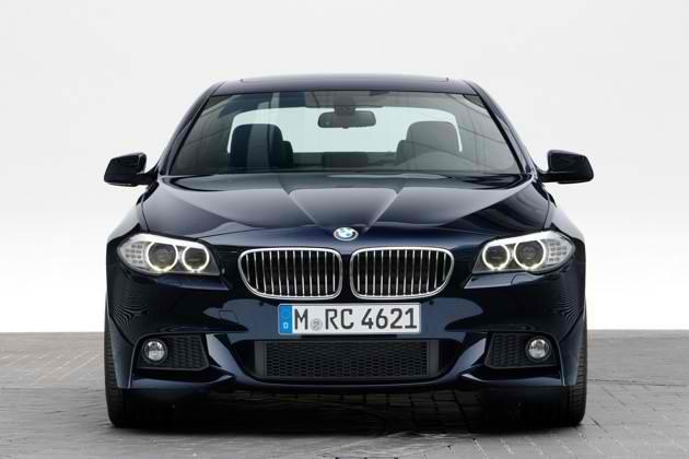 2011 BMW 550i M-Sport package Front View