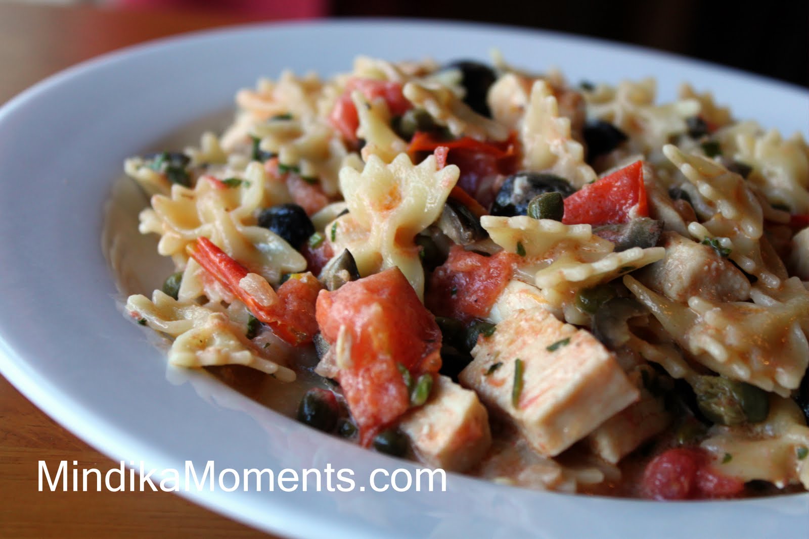 Mindika Moments OLIVE CAPER CHICKEN PASTA