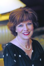 [angela+hunt+medium.jpg]