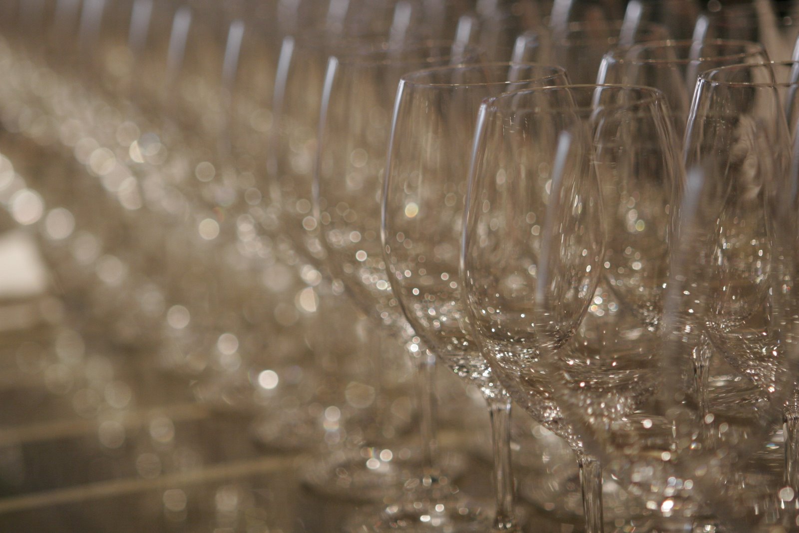 [Wineglasses.JPG]