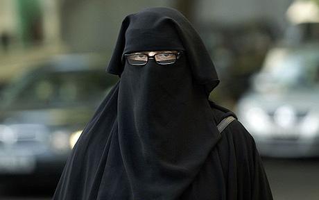 [woman_niqab_1392613c.jpg]