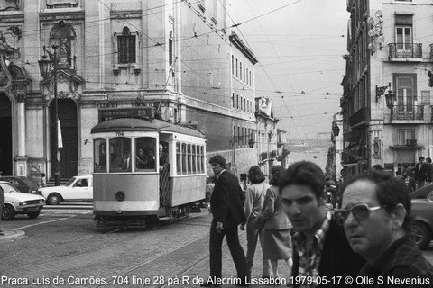 [E-24-Rua-do-Alecrim-1979.bmp]