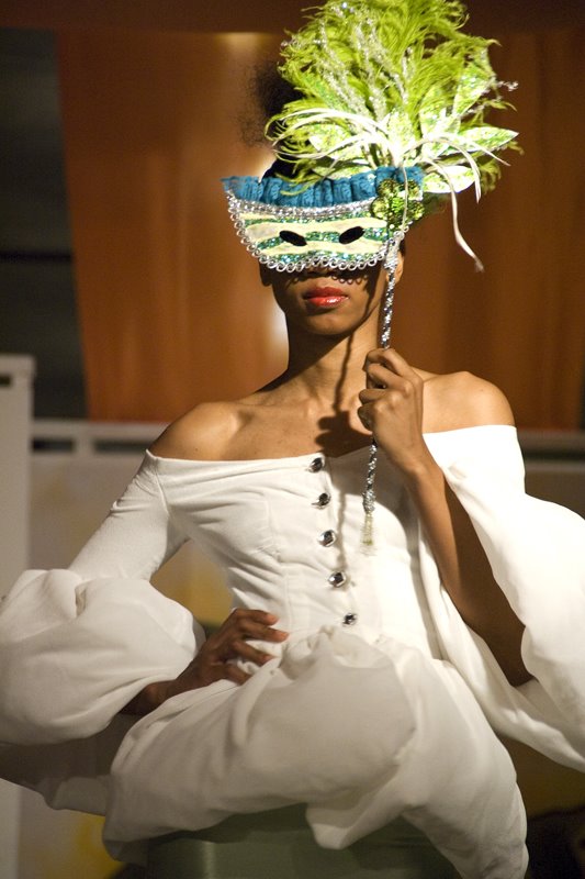 [FashionShow_0217_small.jpg]