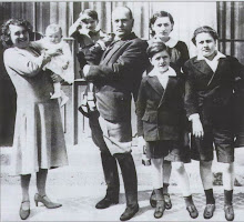 Il Duce con la Famiglia a Villa Torlonia