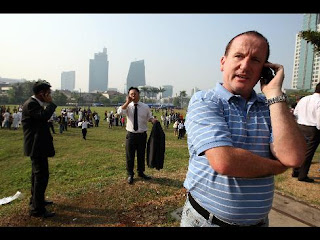 blasts at jakarta ritz, marriott kill 9, wound 50 blasts at jakarta ritz, marriott kill 9, wound 50