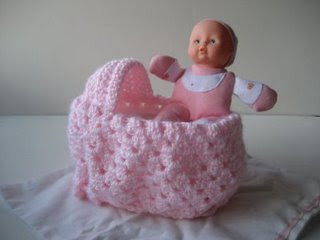 CROCHET PATTERN DOLL BASSINET PURSE CROCHET PATTERNS