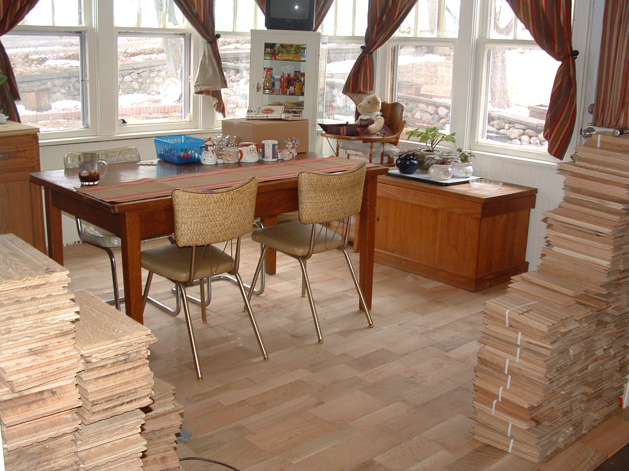 [floor+3+010.jpg]