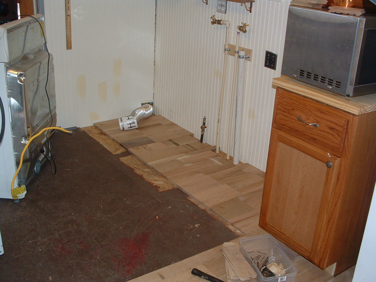 [floor+4+002.jpg]