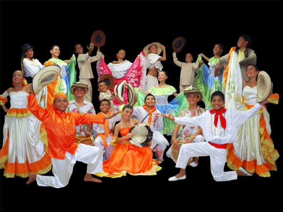 FOLKLORE BAILES folklore bailes: