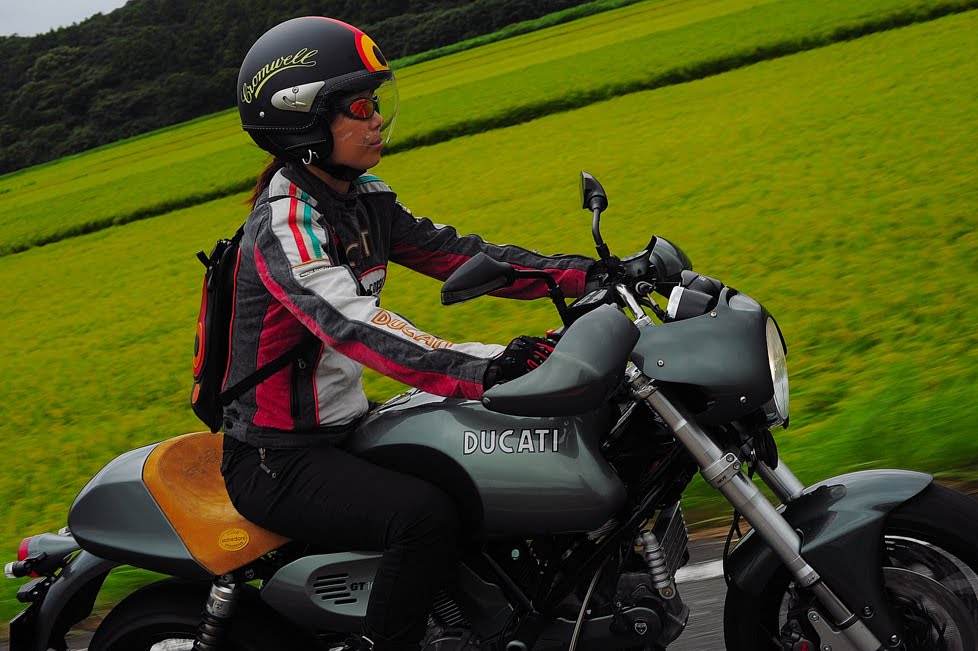 http://4.bp.blogspot.com/_H8U36Z0S1Lg/TGTrxQSwURI/AAAAAAAAKVw/0N8_BhdjrDU/s1600/%E5%8D%83%E8%91%89%E3%83%84%E3%83%BC812%E3%80%802DSC_0269.jpg