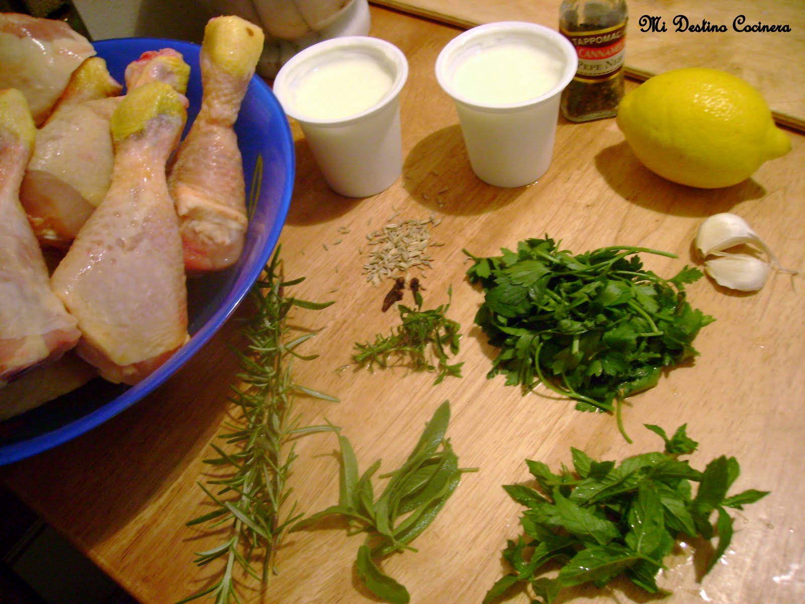 Simplemente Cocinera Pollo al Horno en Salsa de Yogurt y Finas Hierbas.