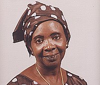 [Aminata+Sow+Fall+színes,+pöttyös.JPG]