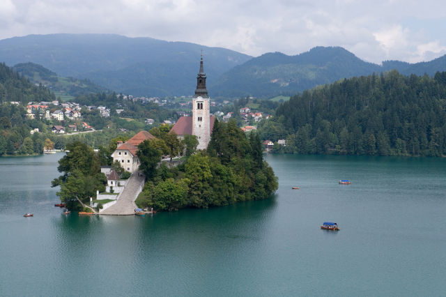  جزيرة  سلوفينيا Bled+Island+in+Slovenia+%252811%2529