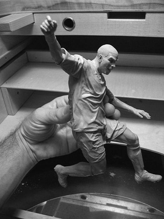 Creative Sculptures By Adam Beane Seen  On www.coolpicturegallery.us