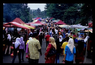 Berlalu Minggu Pertama