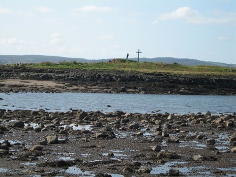 [St.+Cuthbert's+island+-+Lindisfarne.jpg]