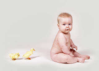 Cute six month old baby pose examples pictures of Southlake baby photographers
