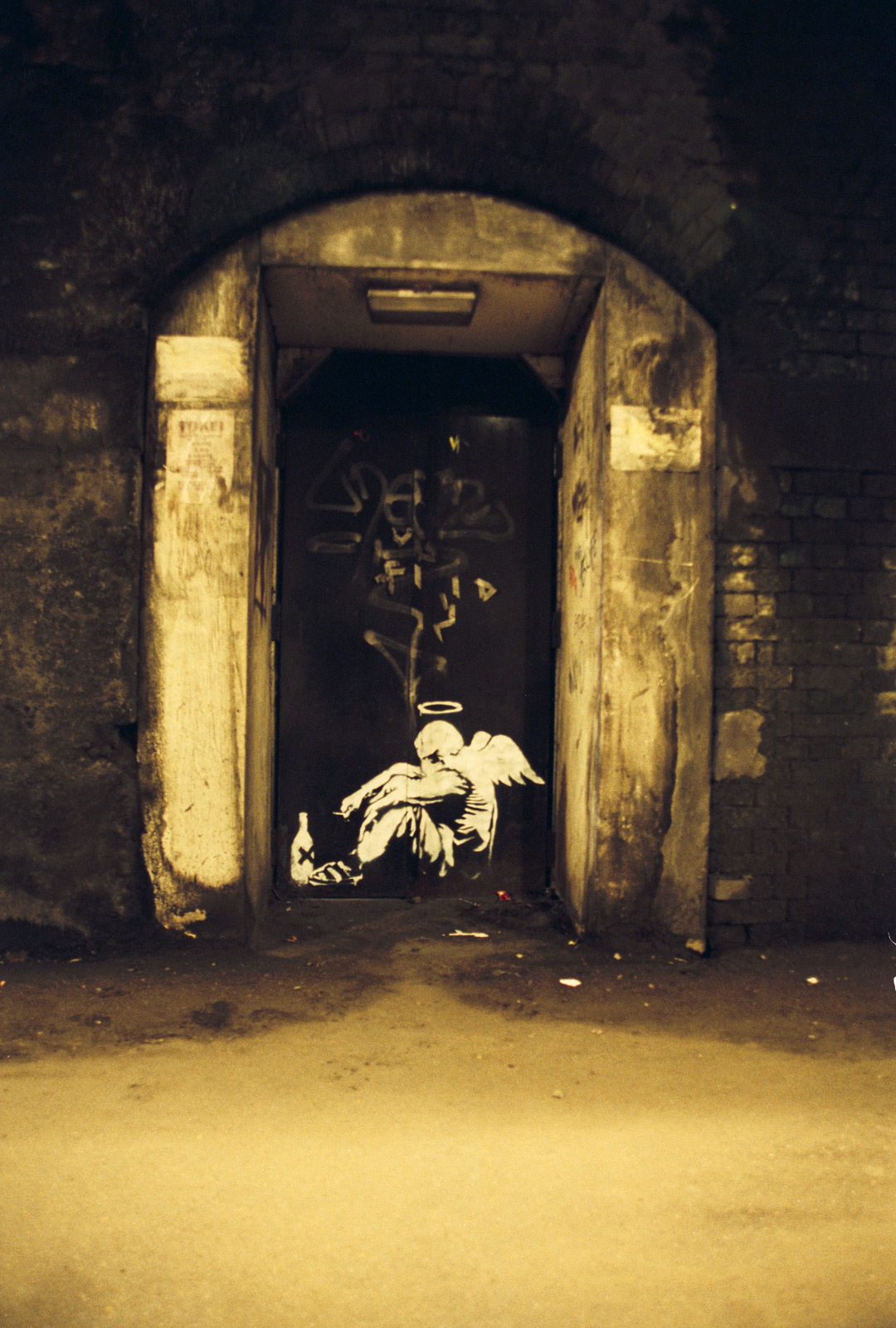 [Banksy+-+Anjo.jpg]