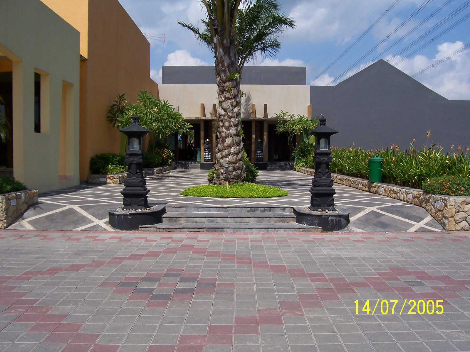 MPBWORKSHOP: KATALOG LANTAI BATU TEMPEL